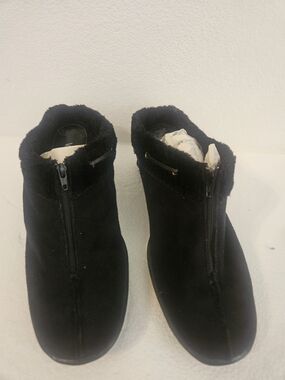 Van Eli Black Suede Zip-Front Fur Trim Mules